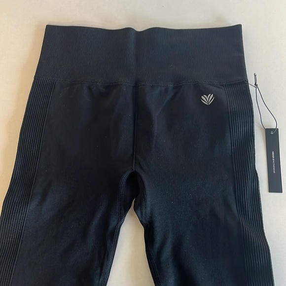 Black Ribbed Leggings - Picture 8 of 10